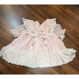 Vintage baby girl pink lace and flower dress size 3/6 months. Layered for poof